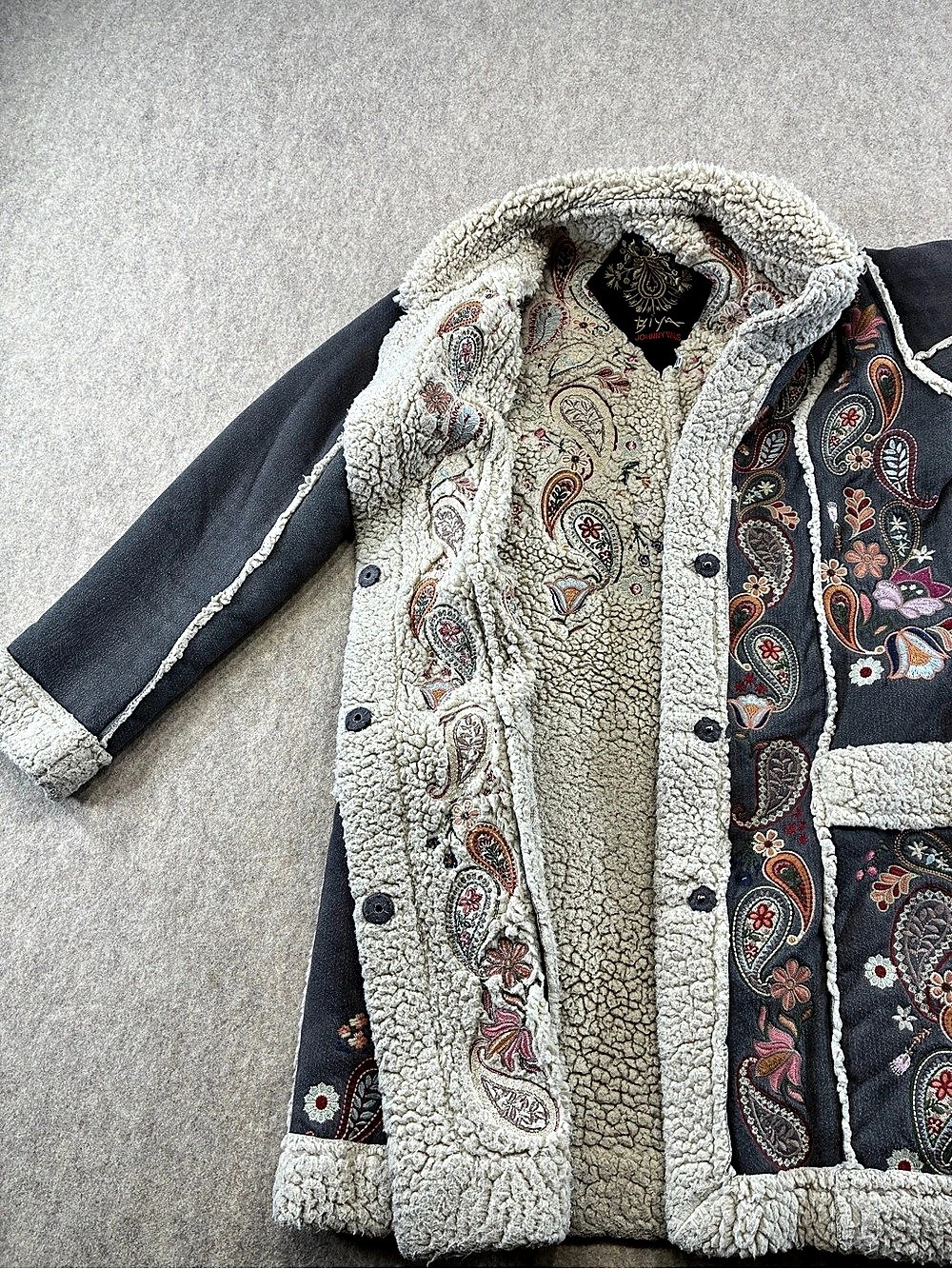 Johnny Was Biya Women's Sherpa Lined Embroidered Paisley Coat Gray Size S - Picture 5 of 16